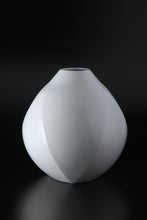 Load image into Gallery viewer, Akihiro Maeta - 004 White Porcelain Faceted Vase
