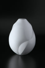 Load image into Gallery viewer, Akihiro Maeta - 005 White Porcelain Faceted Vase
