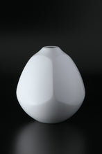 Load image into Gallery viewer, Akihiro Maeta - 009 White Porcelain Faceted Vase
