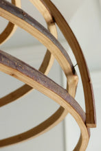 Load image into Gallery viewer, Reversed basket chandelier - Editions Mayaro
