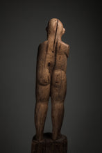 Charger l&#39;image dans la galerie, Laëtitia de Bazelaire, Figure tutélaire 1. Figures tutélaires, Mayaro 2020.
